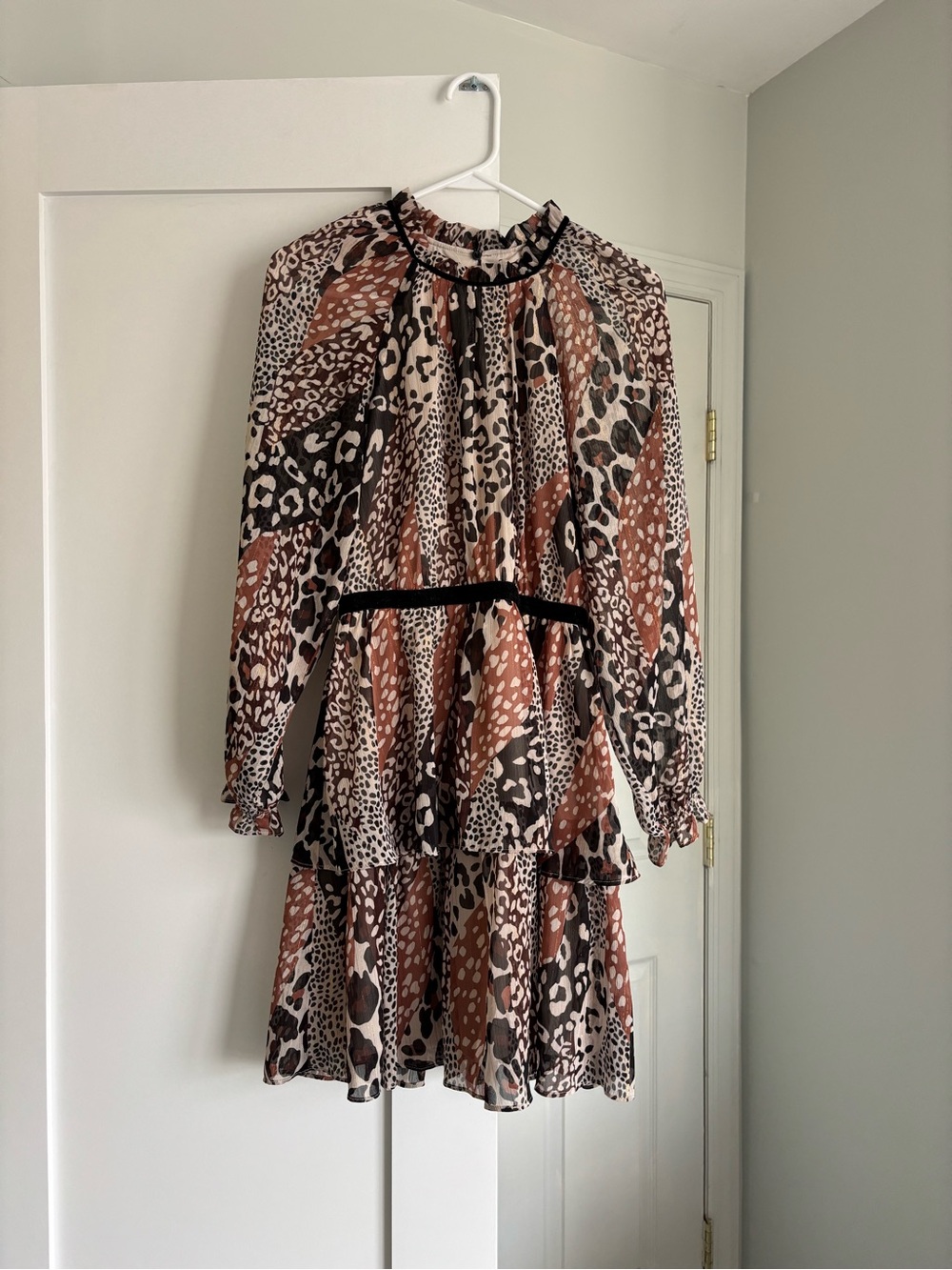 Donna Morgan Animal Print Tiered Long-Sleeve Dress